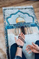 مصلية مبطنة مانعة للانزلاق + سبحة - Image 13